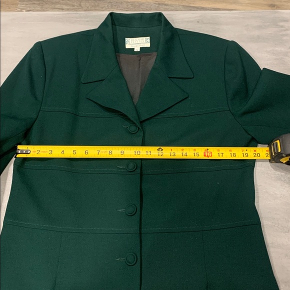 BRAEMAR PETITES by Jeremy Scott 100% wool dark green jacket. - Picture 12 of 14